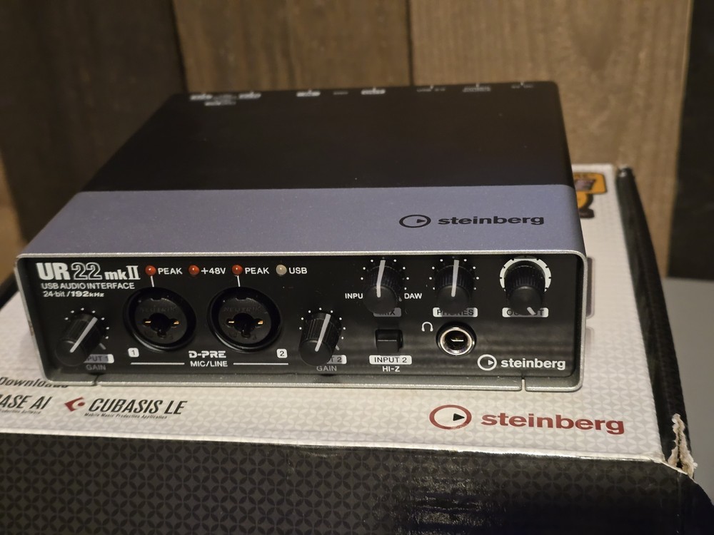 Steinberg UR22 MKII - USB Digital Audio Recording Interface