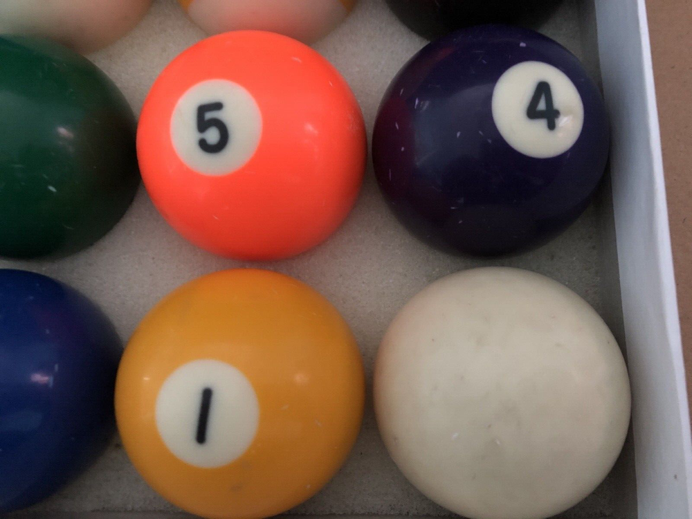 EPCO Pool Billiards Balls w/ Box (complete set)