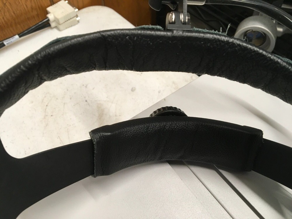 QED MEDICAL LIGHT SOUCE CABLE 10" WITH HEAD LIGHT