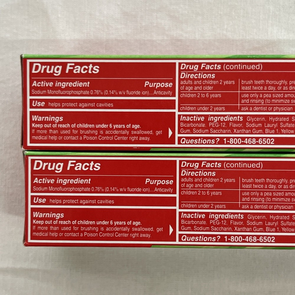 2-Pack Colgate Sparkling White Mint Zing Toothpaste 4oz Whitens & Protects