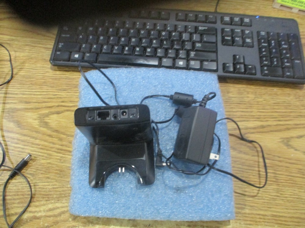 Plantronics Model: C052 Charging Base (Only) with AC Adapter