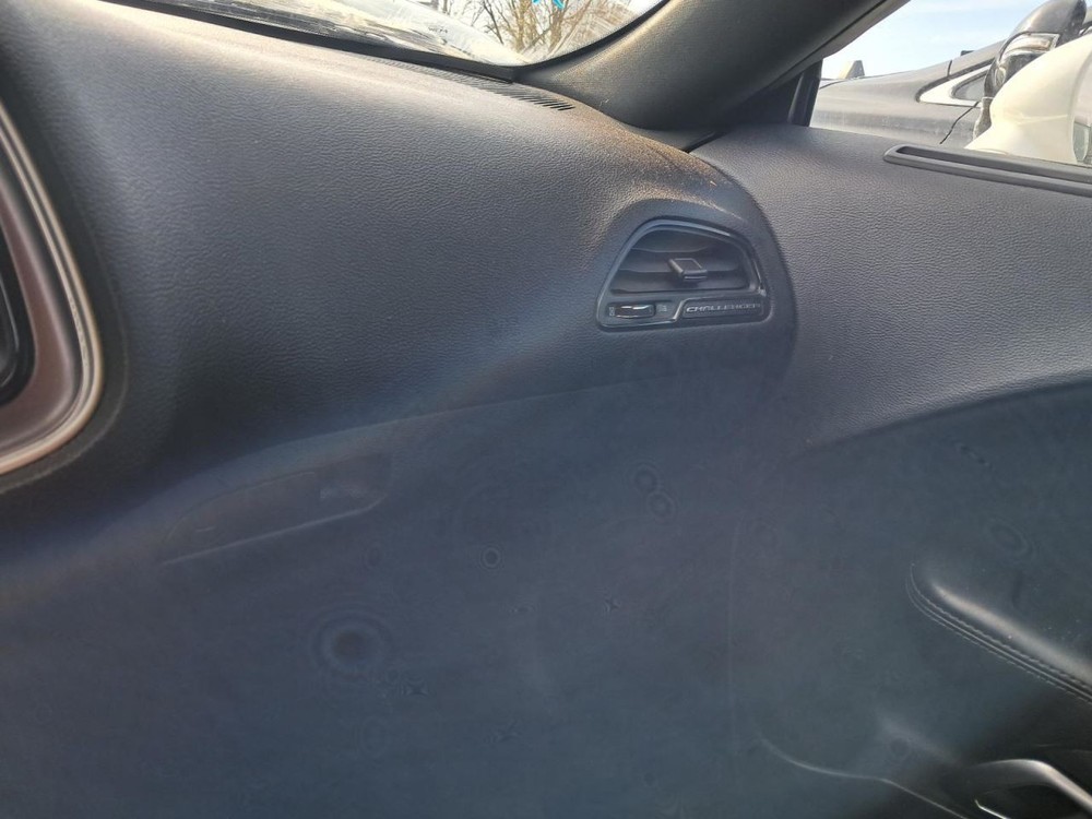 CHALLENGE 2020 Glove Box 4876685
