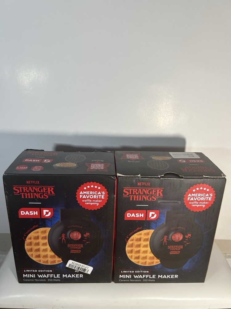 Dash Limited Edition Mini Waffle Maker 4” Nonstick 350W Kitchen New