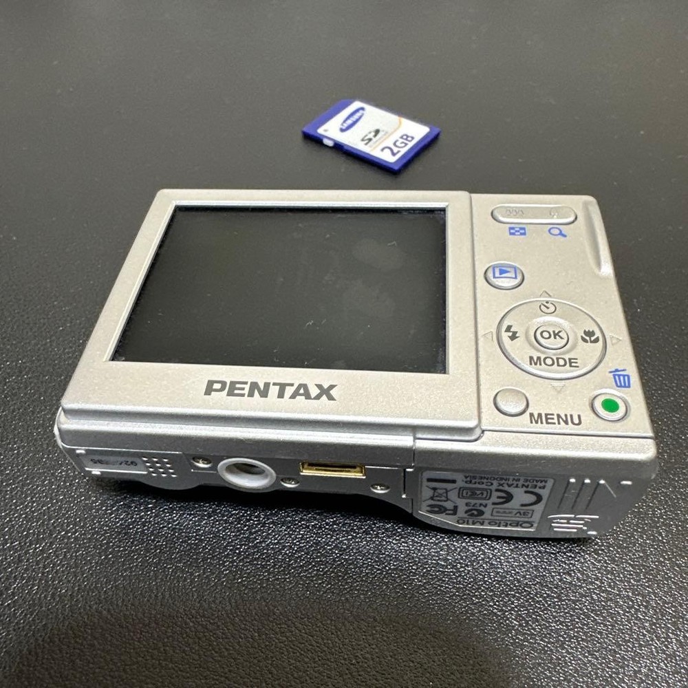 PENTAX Optio M10 Compact Digital Camera with 2GB SD Card Tested Condition