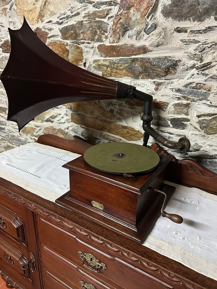 Antique Gramophone Typewriter Exhibition