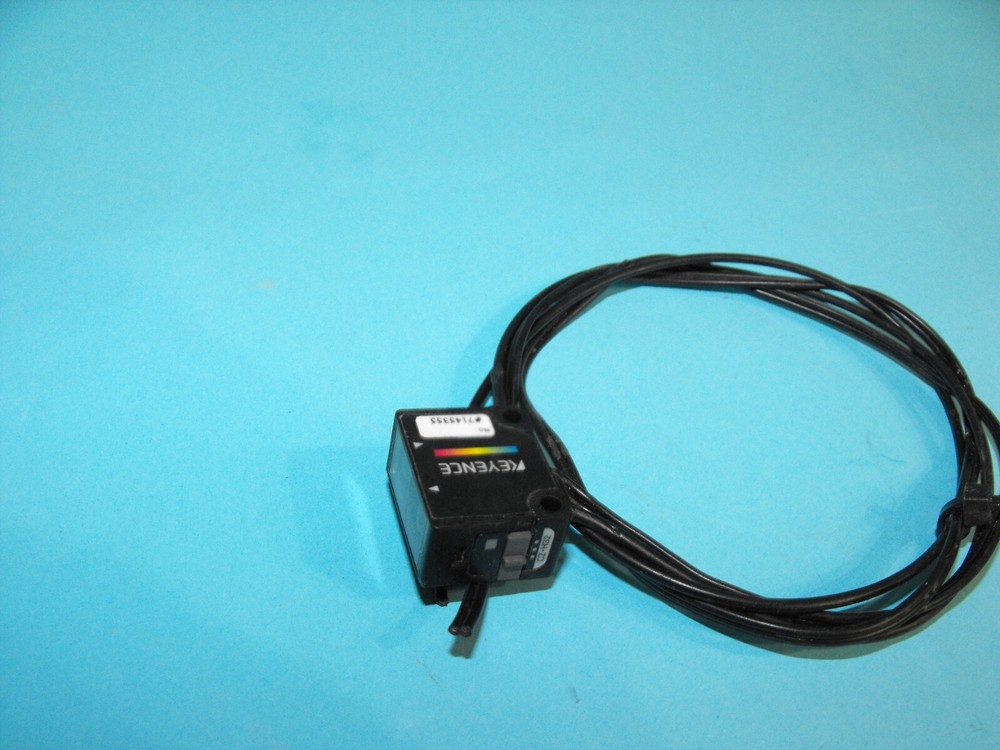 Keyence CZ-H32.Laser Sensor.N7145355.USED