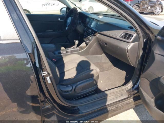 OPTIMAKIA 2016 Glove Box 4890696