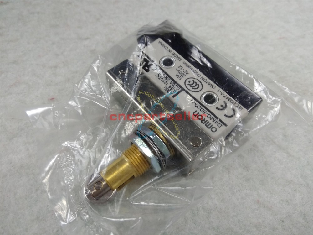 1PC New Omron Limit Switch D4MC-5020-N