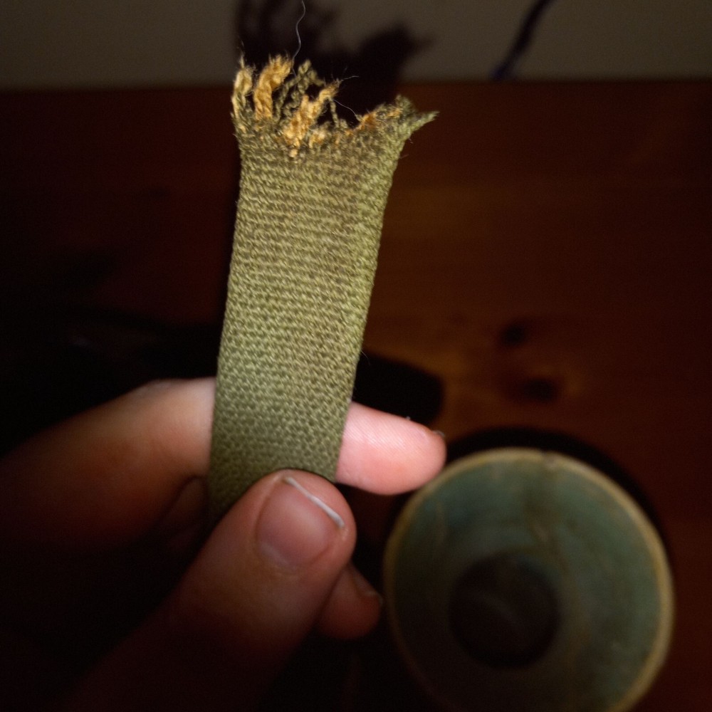 ww2 authentic american helmet (straps damiged)