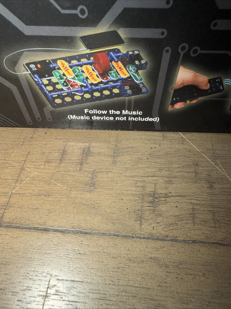 Snap Circuits LIGHT Electronics Exploration Kit Opened Box SCL-175 Fiber Optics