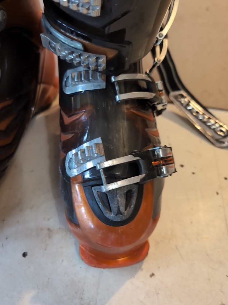ATOMIC HAWX PLUS Ski Boots, 29-29.5