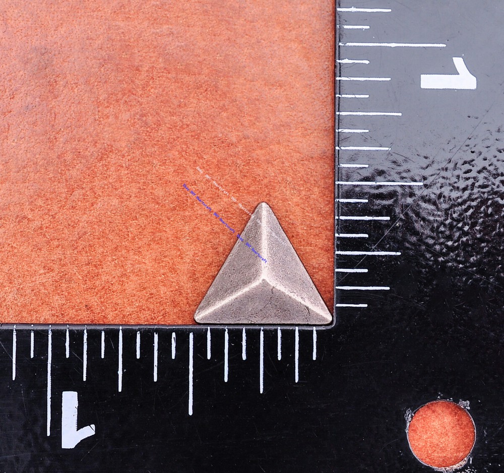 30x Biker Punk Solid Triangle Leather Rivet Studs Leathercraft Belt Accessories