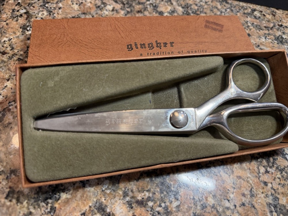 Gingher Pinking Shears 7 1/2” Scissors with Original Box vtg