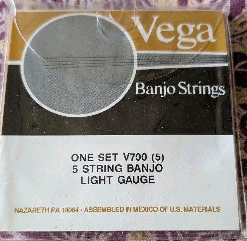 Vega Banjo V700 Strings Set of 5 Light Gauge NOS