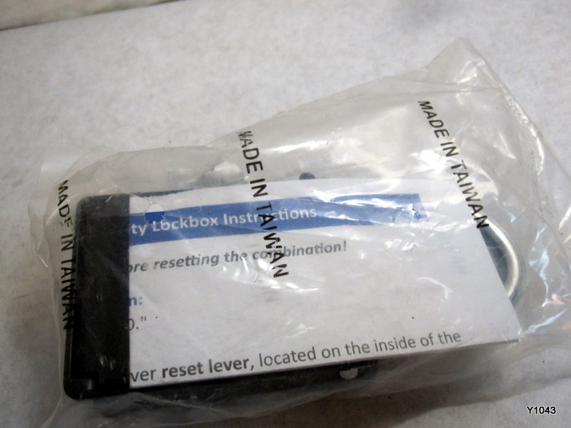 Vault Locks 3200 4 Digit Door Combo Lockbox Hide-A-Key