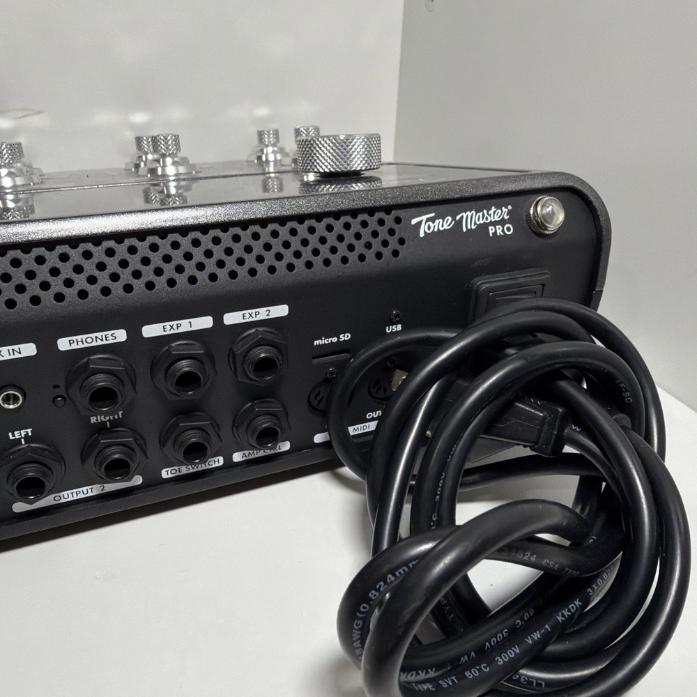 Fender Tone Master Pro Multi-Effects Guitar Workstation - Black