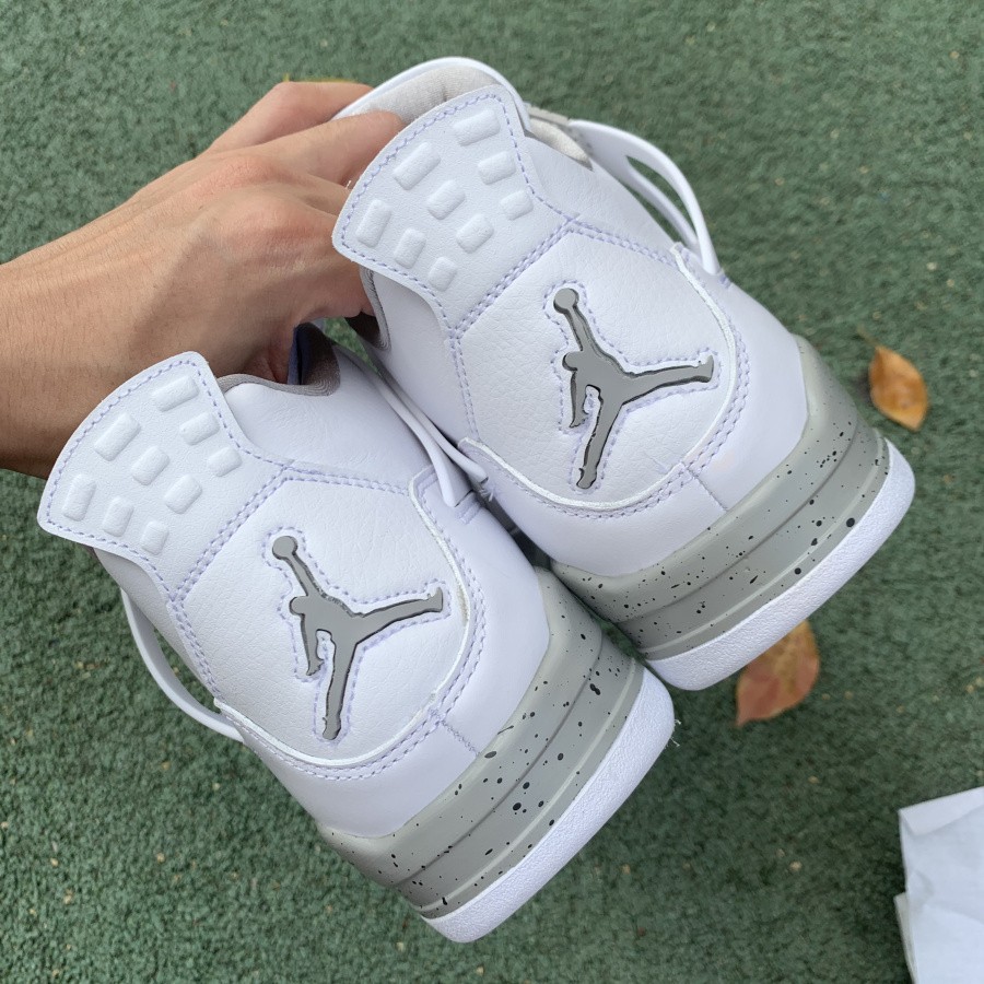 CT8527-100 AJ4 Retro Mid White Oreo