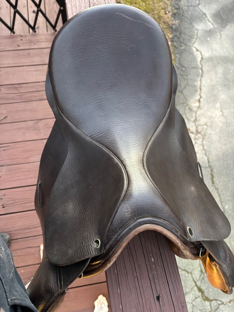 Gently Used 17” Medium Tree County Drespri All Purpose Saddle