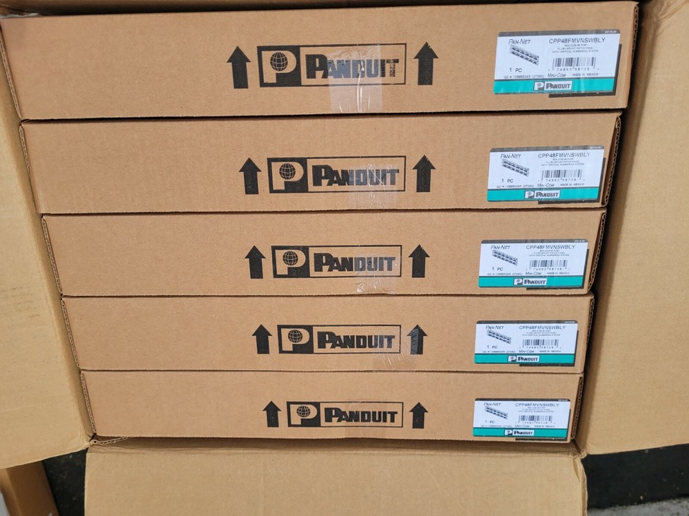 BRAND NEW Panduit CPP48FMVNSWBLY Mini-Com Flush Mount 48 Port Patch Panel