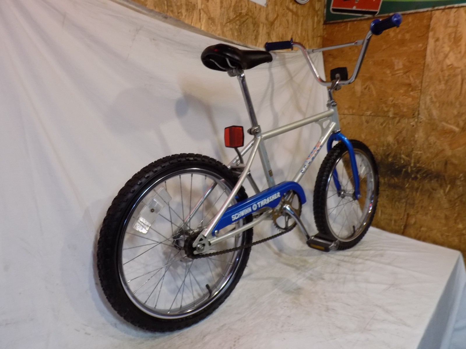1981 SCHWINN THRASHER BMX BIKE PREDATOR SCRAMBLER OLD SCHOOL GT VINTAGE CLEAN 81