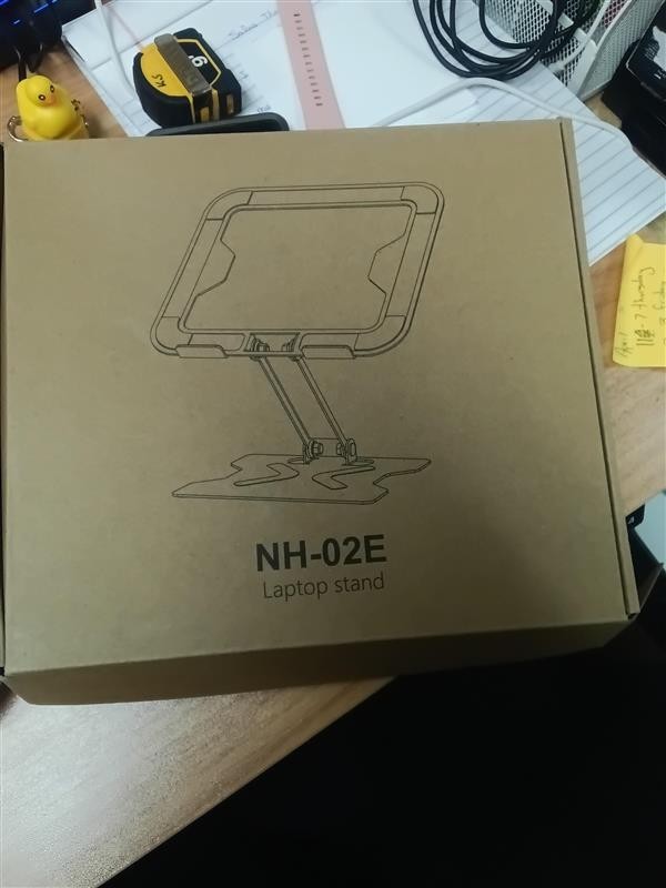 Foldable aluminum laptop stand