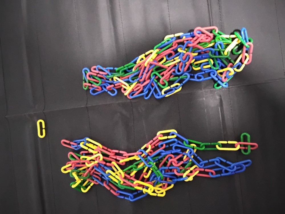 Math Links For Elementary Students 200 pcs Multicolor Size 1.5"