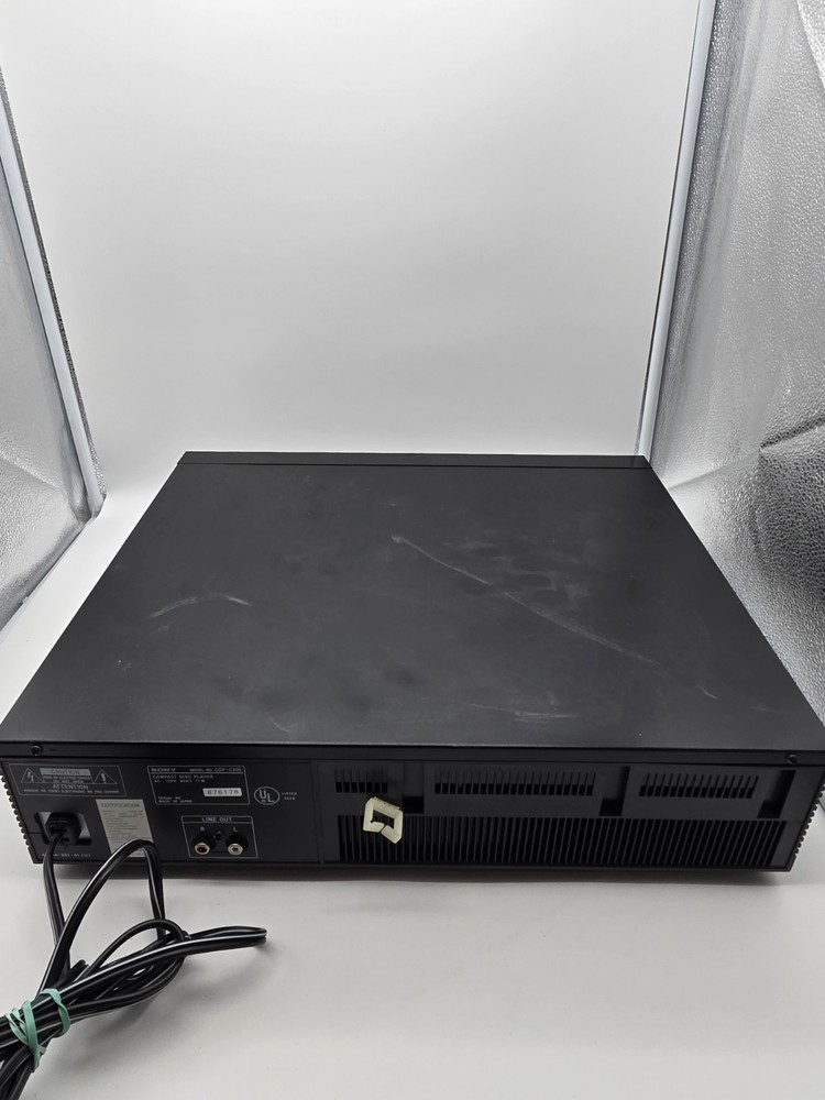 Sony CDP-C205 5 Disc Compact Disc Player CD Changer *Tested Works*