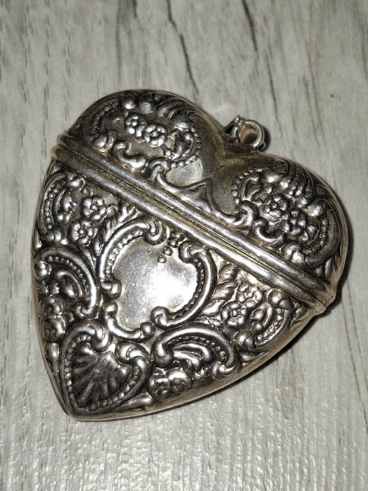 Vintage Sterling Silver vesta case