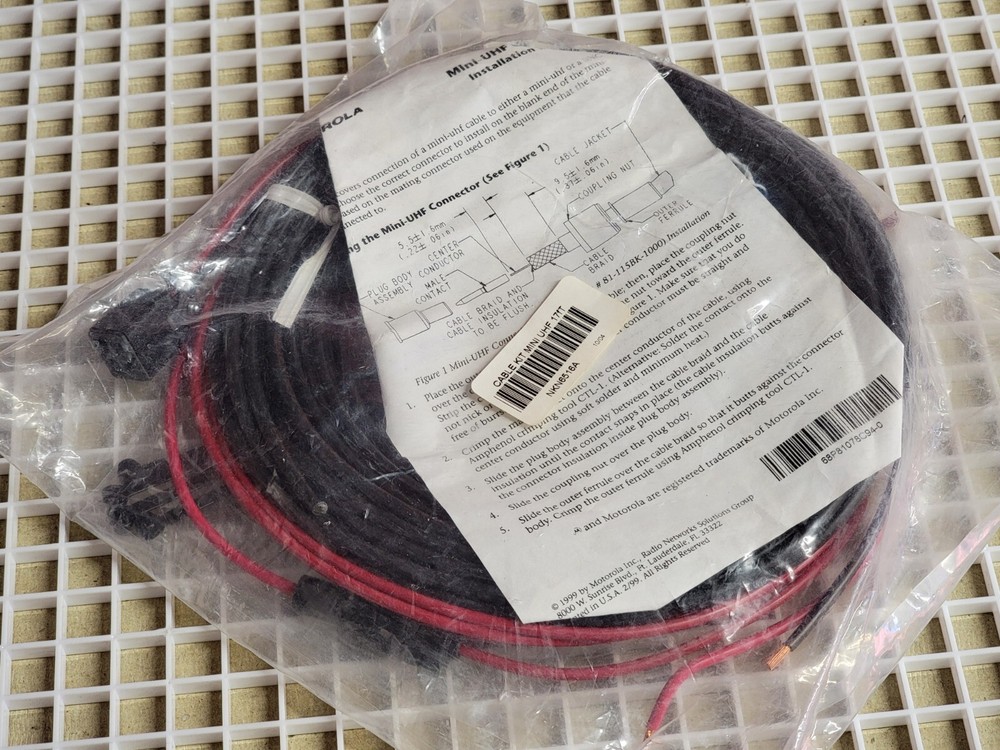 Motorola NKN6516 Mini-UHF Cable Kit - 17 ft