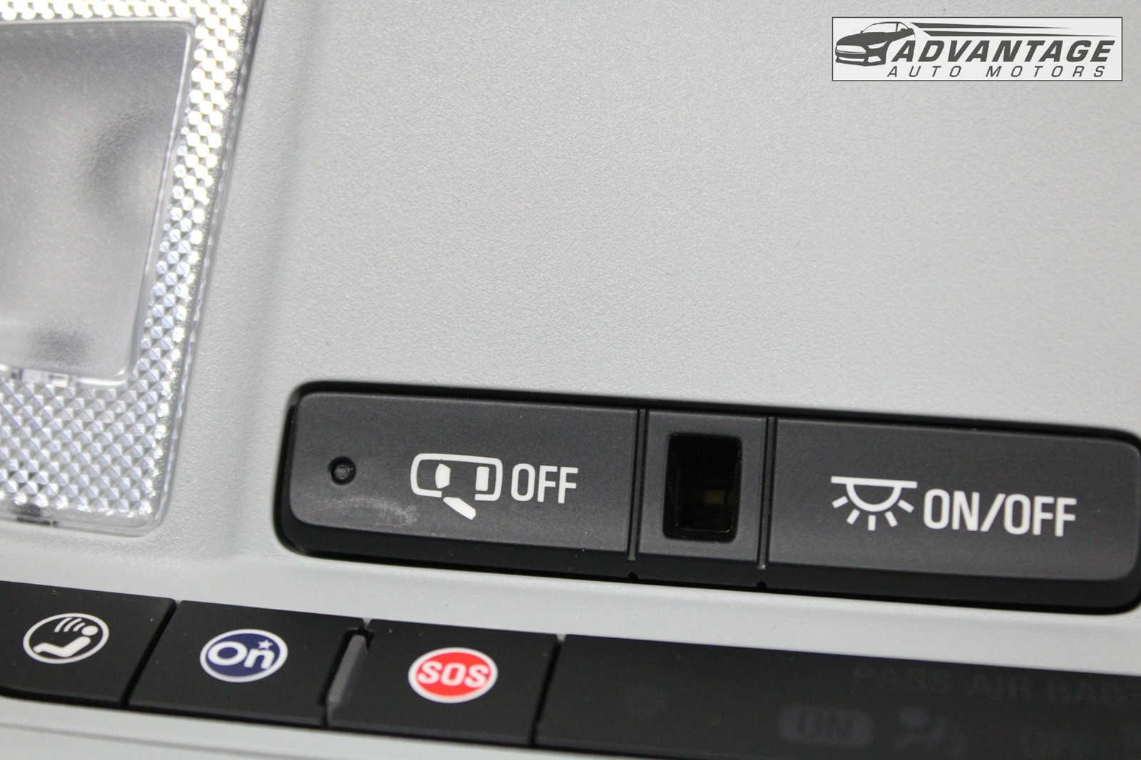 2019-2022 CHEVROLET BLAZER ROOF OVERHEAD CONSOLE DOME LIGHT LAMP SWITCH OEM