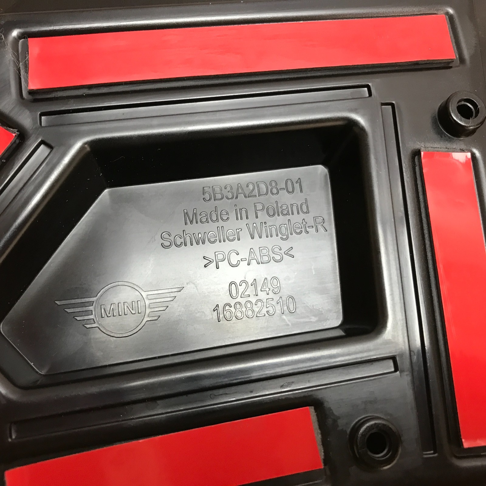 GENUINE MINI F66 F67 JCW Side Sill Winglets 51775B3A2D7, 51775B3A2D8. PAIR. 39D