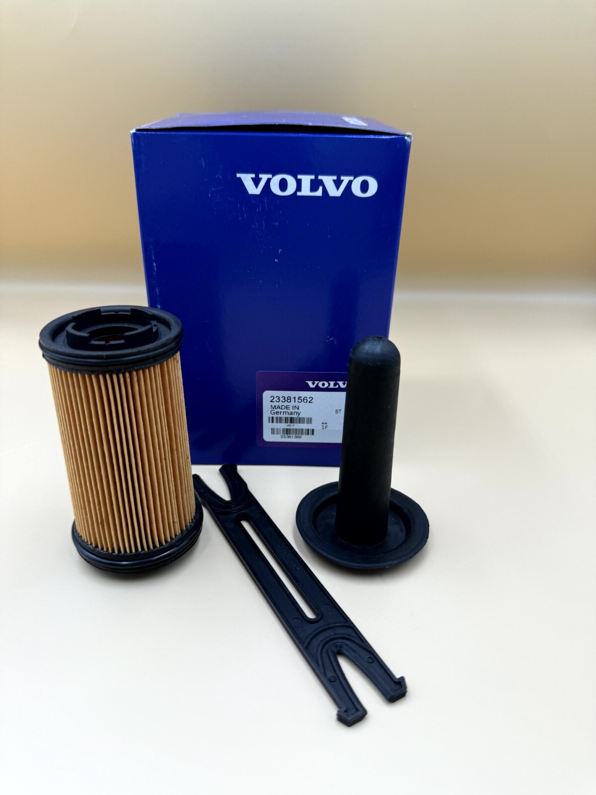 Volvo DEF 23381562 OEM D13, Mack MP8