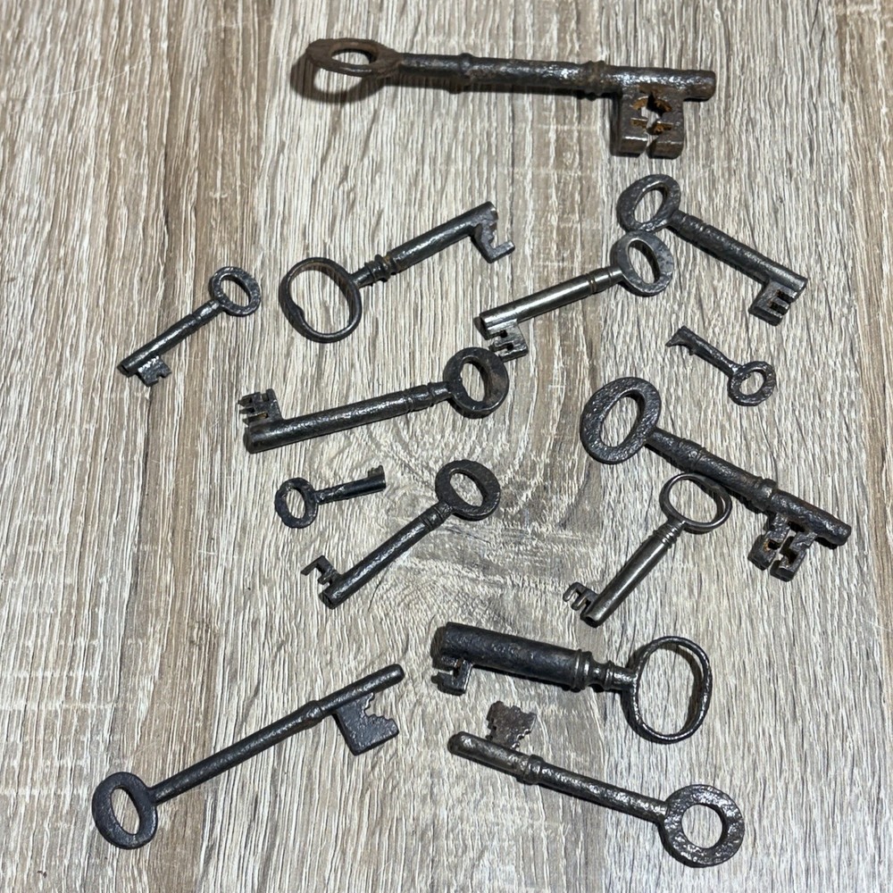 antique keys joblot
