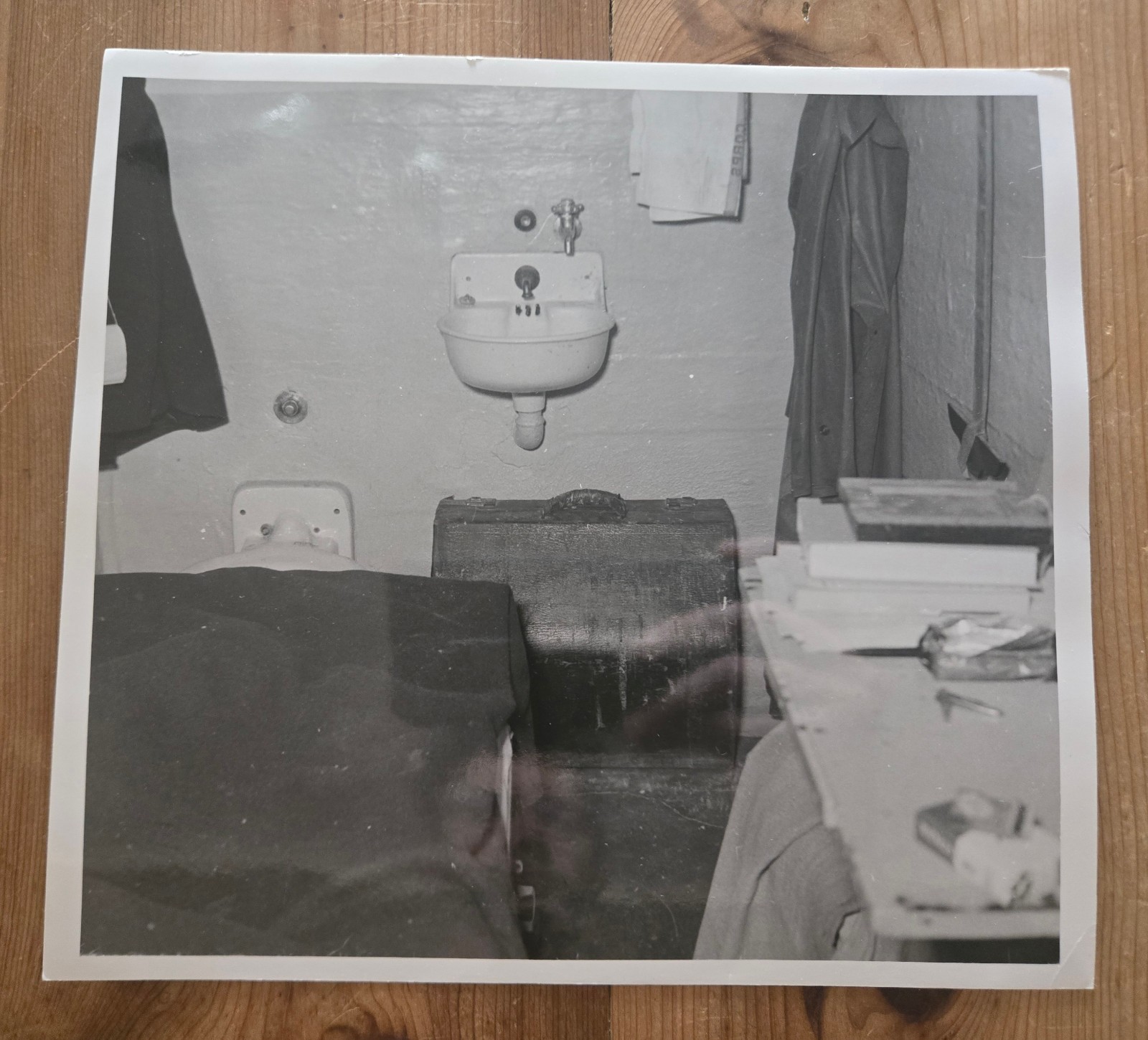 4 Original 1962 Escape from Alcatraz Photos - Prison Cell, Vent, Life Vest