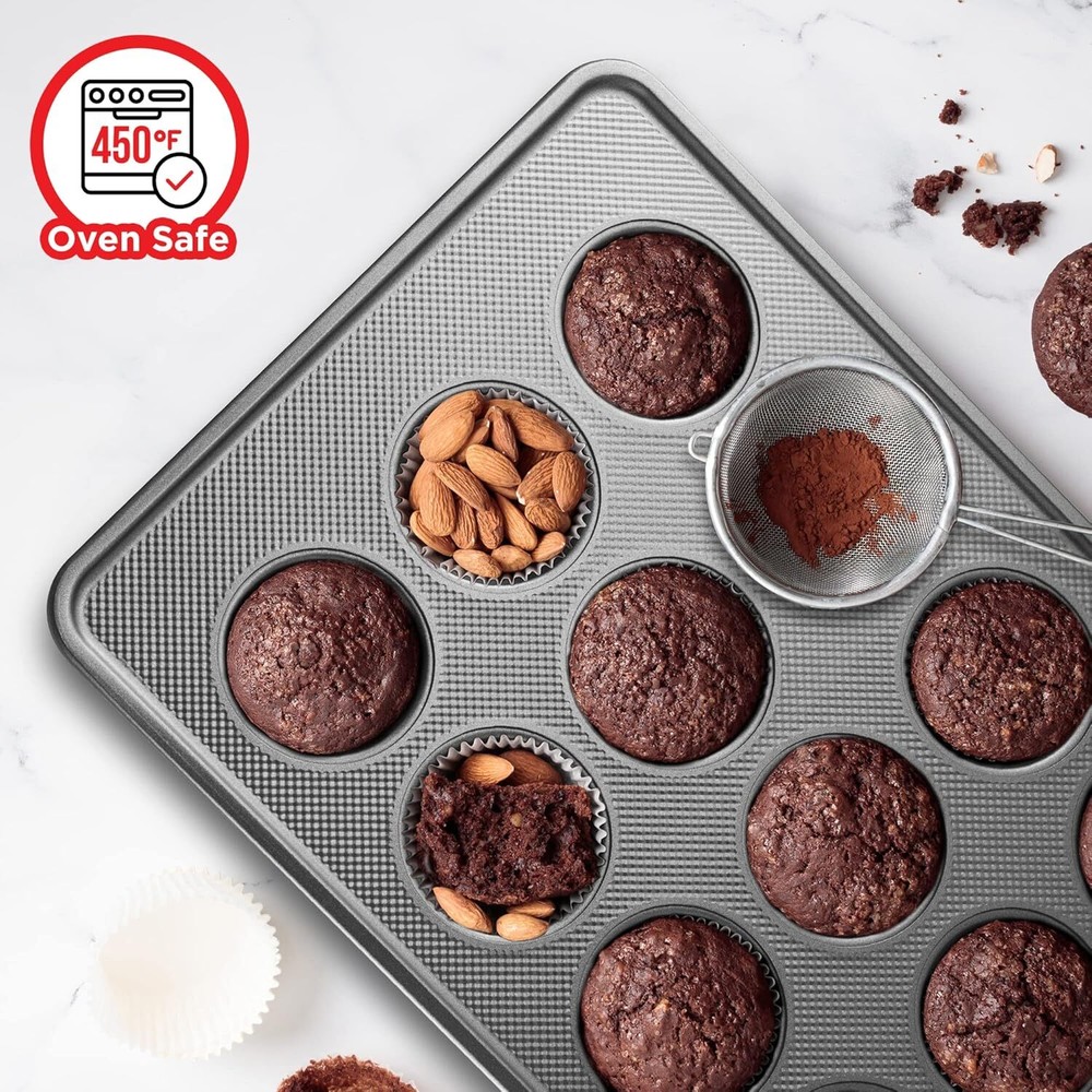 8-piece Bakeware Set – Non-stick, Professional, Multi-sized, Black.