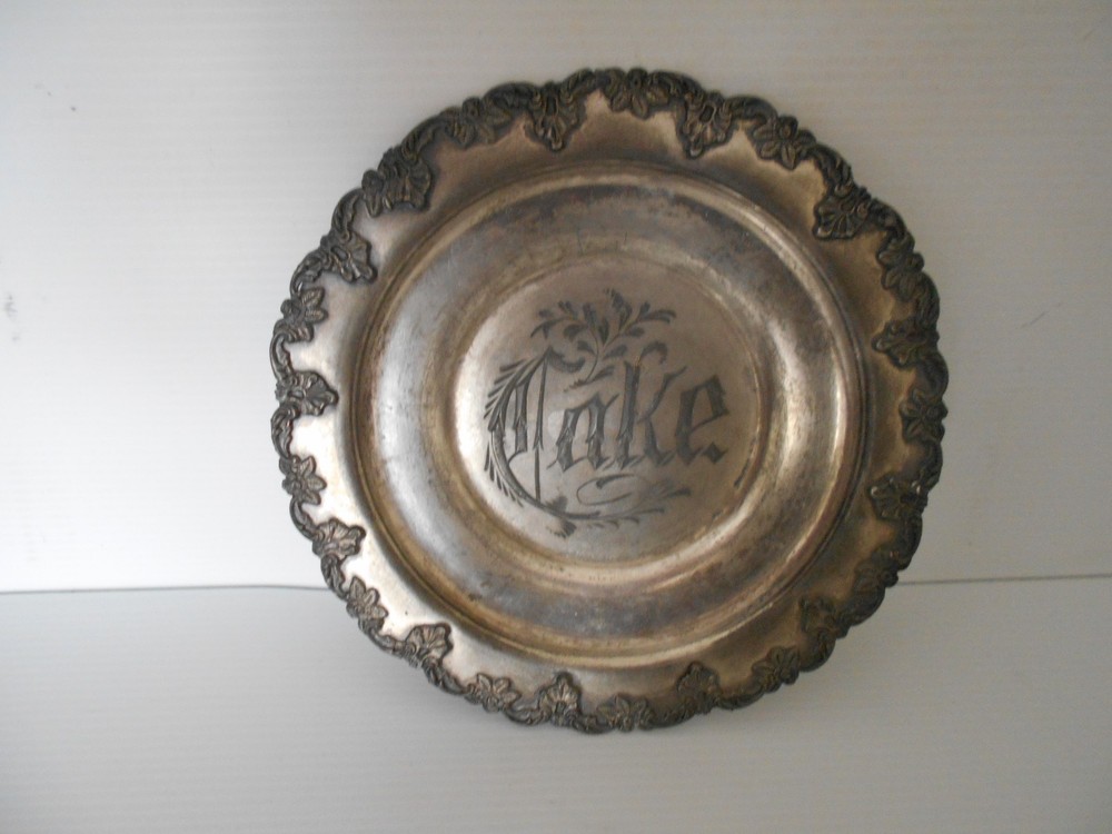 BEAUTIFUL 9 1/8" SILVER PLATED CAKE PLATE