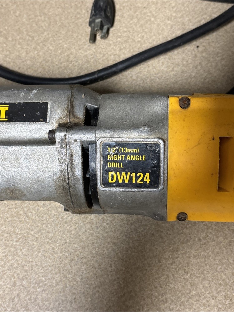 Dewalt Dw124 corded right angle drill!! FREE SHIPPING!! E3