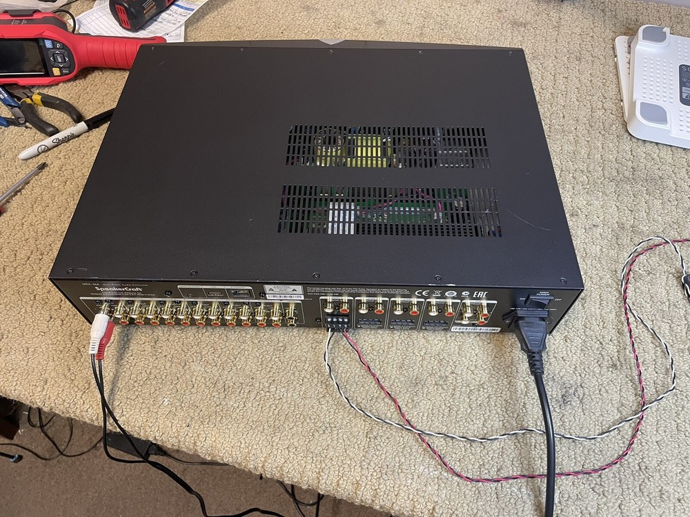 SpeakerCraft MRA-664 Audio Controller Amplifier Amp