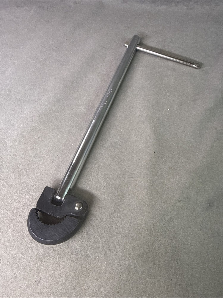 Basin Wrench: BC T151