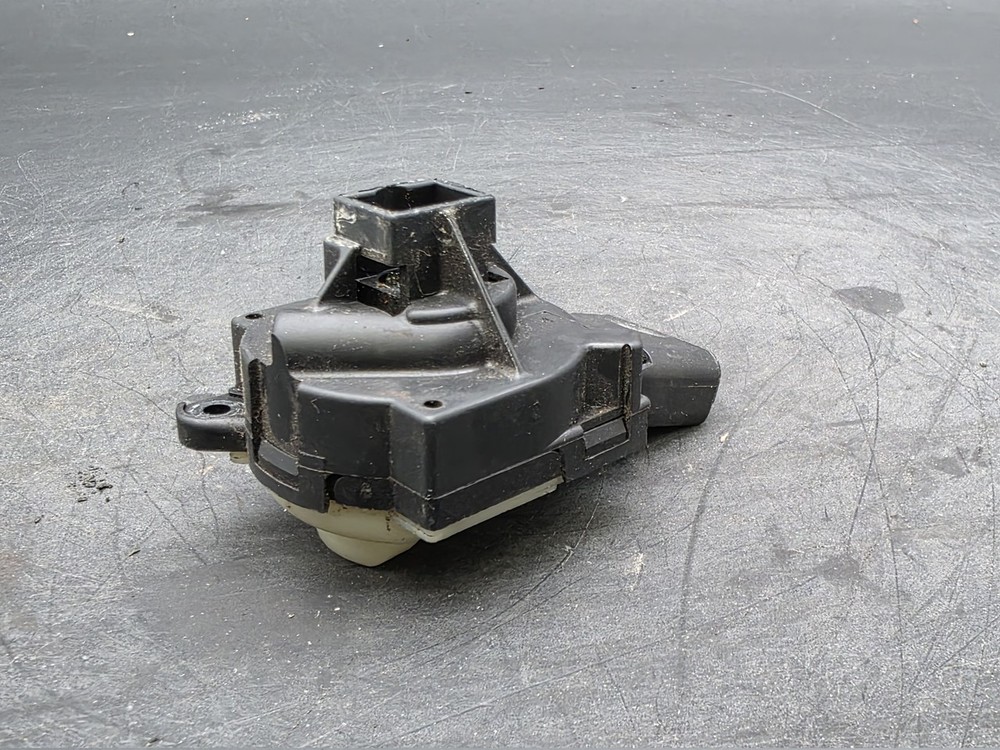 OEM Mopar Ignition Switch 4685719AI Used