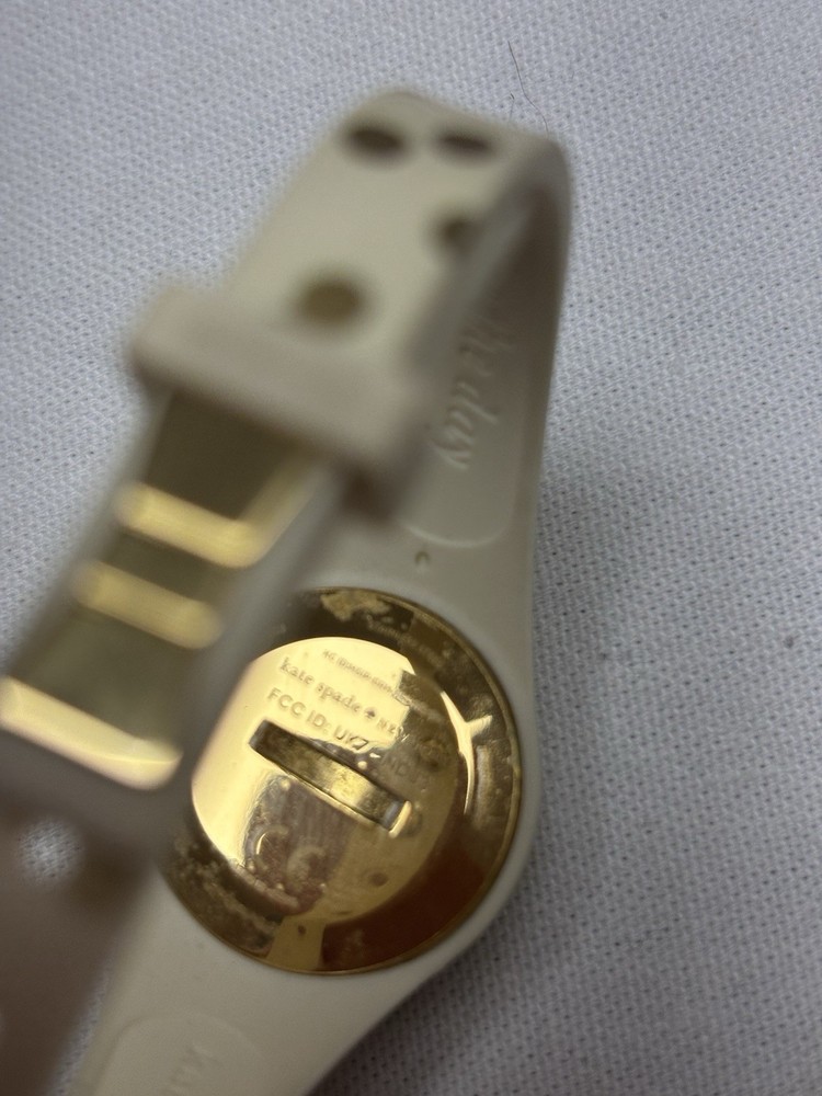 Kate Spade New York Scallop Activity Tracker