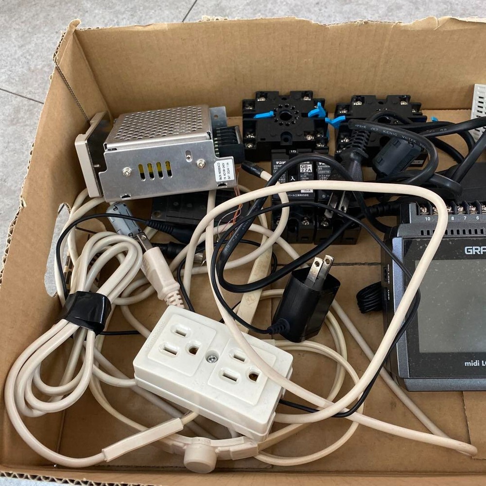 GRAPHTEC midi LOGGER GL240 isolated multi-channel data logger