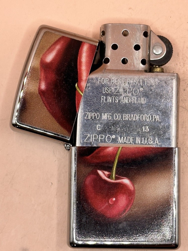 2015 Red Cherry Lips High Polish Chrome Zippo Lighter