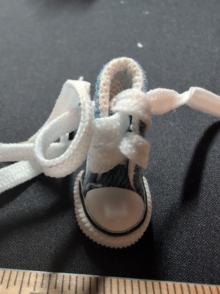 Miniature Converse Hightops Sneakers Blue Cool