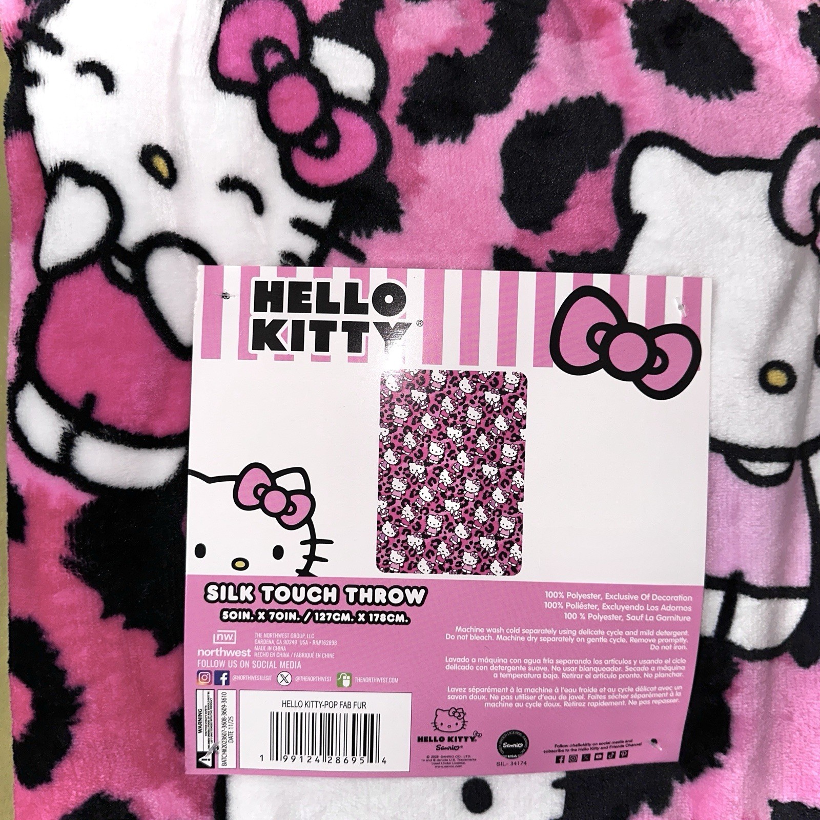 New HELLO KITTY Pink Animal Print Silk Touch Throw Blanket 50x70in Pop Fab Fur