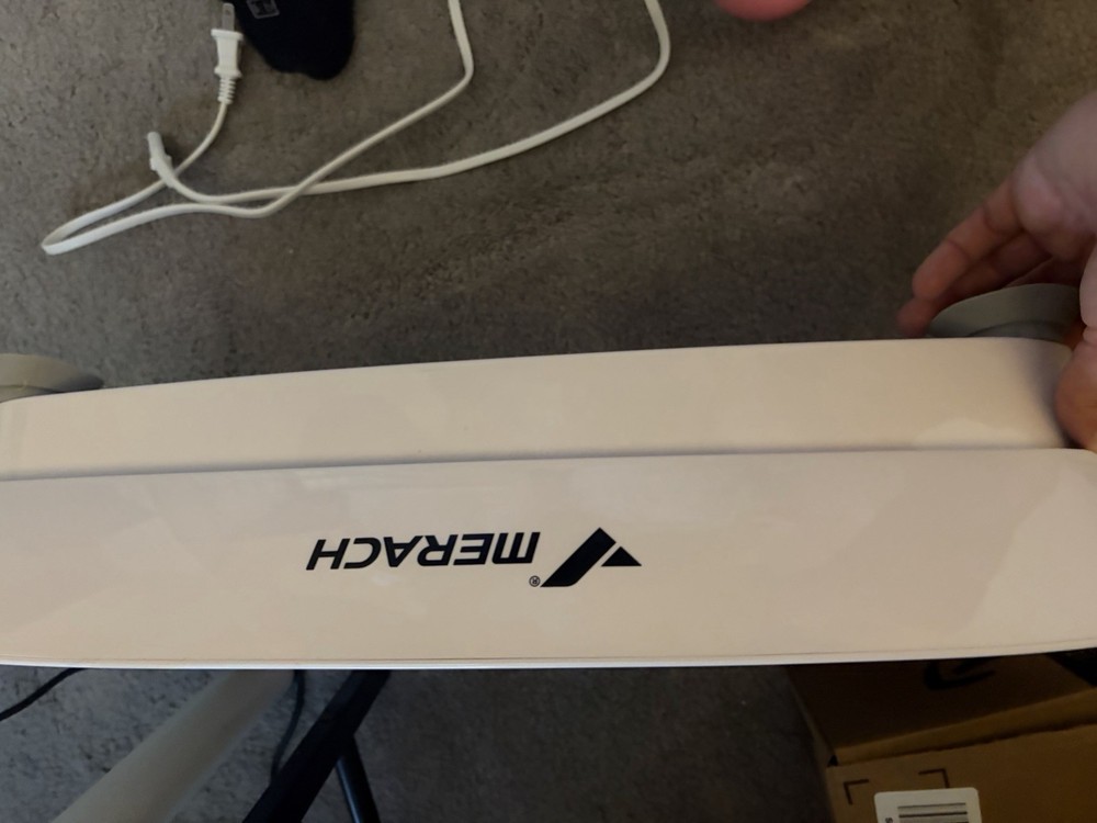 Merach Oscillating Vibration Platform Machine Remote Control White/Gray