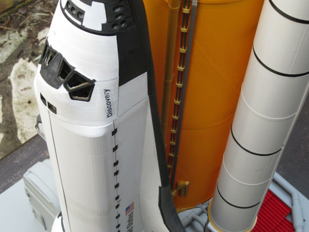 3d printed SPACE SHUTTLE STS31 HUBBLE DISCOVERY 1:48