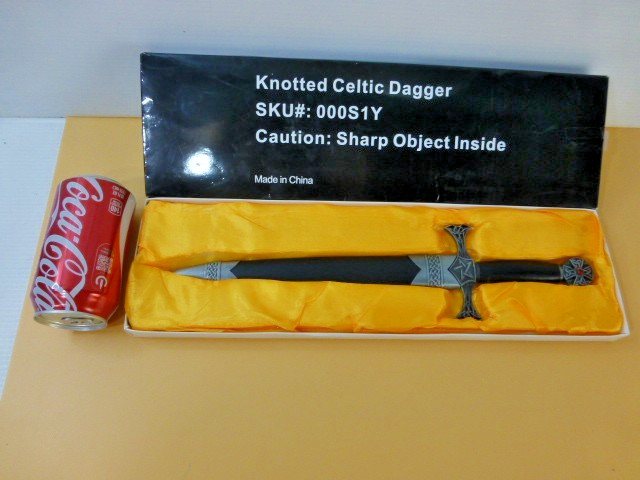 Knotted Celtic Dagger Replica Unsharpened New in Box