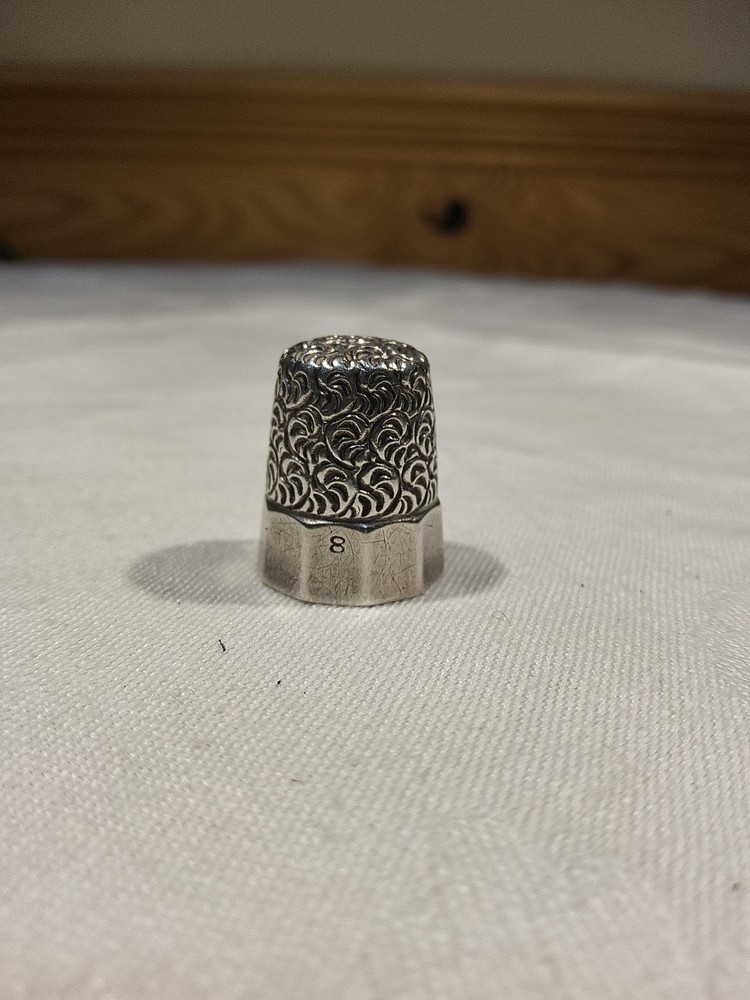Unusual Decagonal 10 Panel Silver Swirl Ornate Thimble Size 8