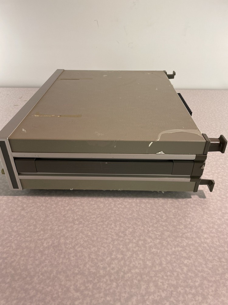 Leader LCR 745 Meter Lab Powers up CPU Control